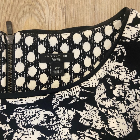 Ann Taylor Black and White Floral Print Sheath Dress - Picture 6 of 8